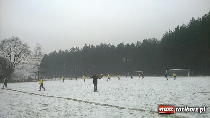Zdjęcie w galerii na portalu naszraciborz.pl: Noworoczny pojedynek na śniegu w Rudzie Kozielskiej  wiadomości z regionu