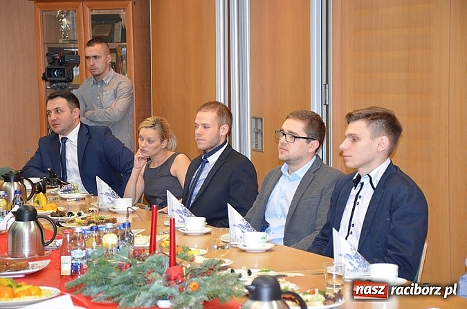 Zdjęcie w galerii na portalu naszraciborz.pl: Laureaci konkursu EkoInstalacja 2014 nagrodzeni  wiadomości z regionu