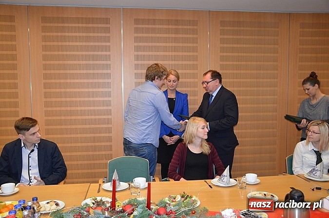 Zdjęcie w galerii na portalu naszraciborz.pl: Laureaci konkursu EkoInstalacja 2014 nagrodzeni  wiadomości z regionu