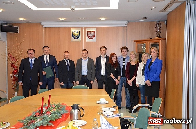 Zdjęcie w galerii na portalu naszraciborz.pl: Laureaci konkursu EkoInstalacja 2014 nagrodzeni  wiadomości z regionu