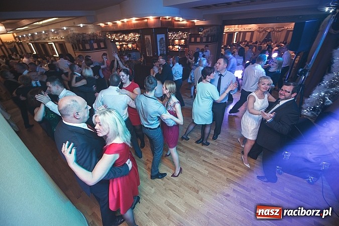 Zdjęcie w galerii na portalu naszraciborz.pl: Sylwester w krzanowickiej Perle. Świetna zabawa i świetne dania wiadomości z regionu