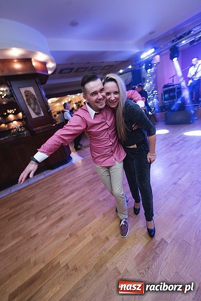 Zdjęcie w galerii na portalu naszraciborz.pl: Sylwester w krzanowickiej Perle. Świetna zabawa i świetne dania wiadomości z regionu
