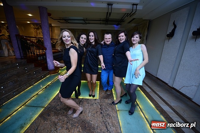 Zdjęcie w galerii na portalu naszraciborz.pl: Sylwester w krzanowickiej Perle. Świetna zabawa i świetne dania wiadomości z regionu