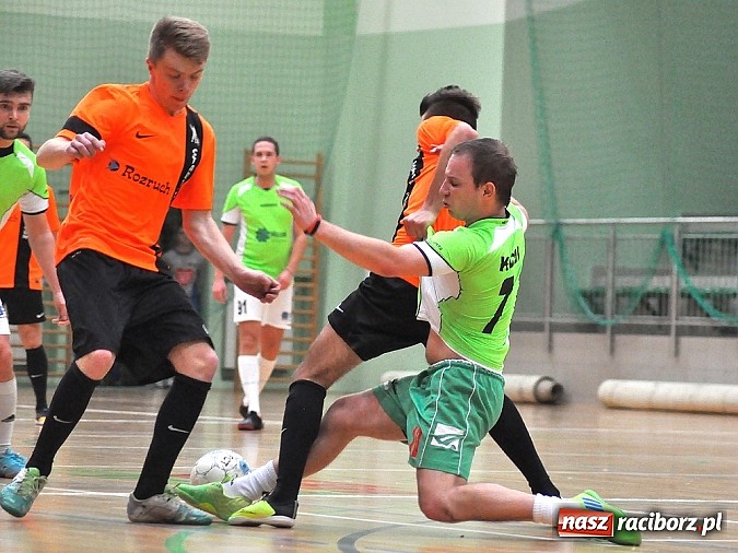 Zdjęcie w galerii na portalu naszraciborz.pl: Wychylylybymy i Sami Swoi gromią w HLPN wiadomości z regionu