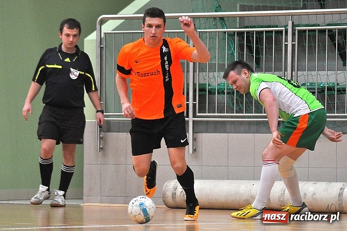 Zdjęcie w galerii na portalu naszraciborz.pl: Wychylylybymy i Sami Swoi gromią w HLPN wiadomości z regionu