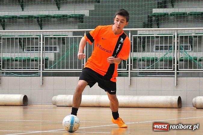 Zdjęcie w galerii na portalu naszraciborz.pl: Wychylylybymy i Sami Swoi gromią w HLPN wiadomości z regionu