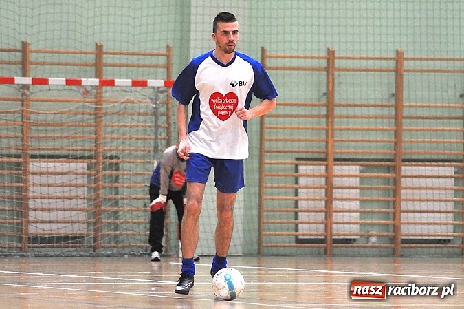 Zdjęcie w galerii na portalu naszraciborz.pl: Wychylylybymy i Sami Swoi gromią w HLPN wiadomości z regionu