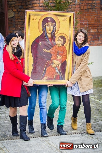 Zdjęcie w galerii na portalu naszraciborz.pl: Peregrynacja znaków Światowych Dni Młodzieży wiadomości z regionu