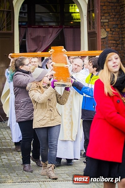 Zdjęcie w galerii na portalu naszraciborz.pl: Peregrynacja znaków Światowych Dni Młodzieży wiadomości z regionu