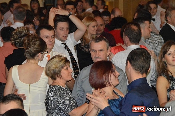 Zdjęcie w galerii na portalu naszraciborz.pl: Huczna strażacka zabawa OSP Pietraszyn wiadomości z regionu