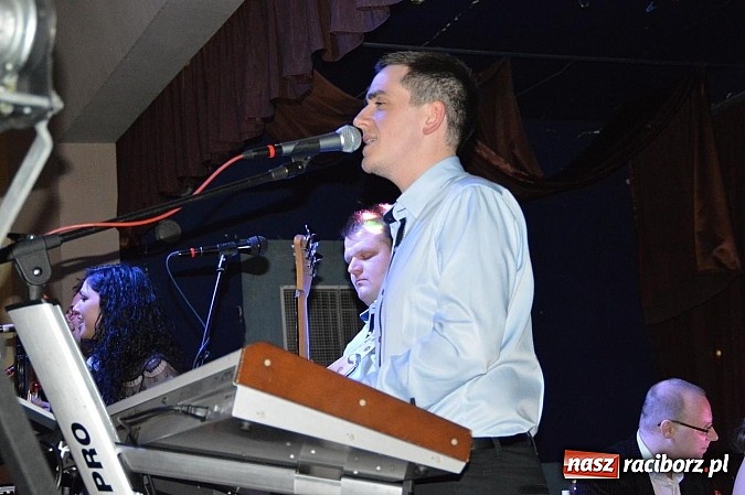 Zdjęcie w galerii na portalu naszraciborz.pl: Huczna strażacka zabawa OSP Pietraszyn wiadomości z regionu