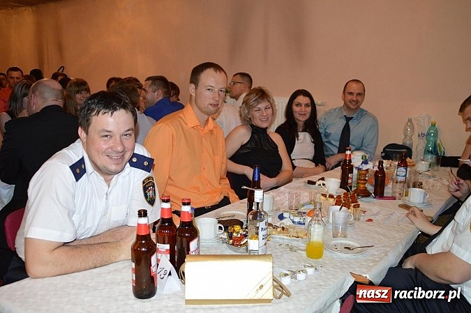 Zdjęcie w galerii na portalu naszraciborz.pl: Huczna strażacka zabawa OSP Pietraszyn wiadomości z regionu