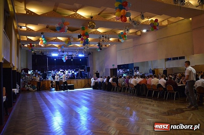 Zdjęcie w galerii na portalu naszraciborz.pl: Huczna strażacka zabawa OSP Pietraszyn wiadomości z regionu