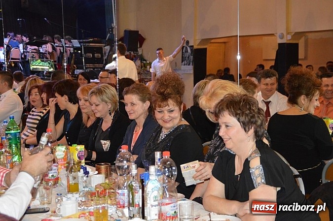 Zdjęcie w galerii na portalu naszraciborz.pl: Huczna strażacka zabawa OSP Pietraszyn wiadomości z regionu