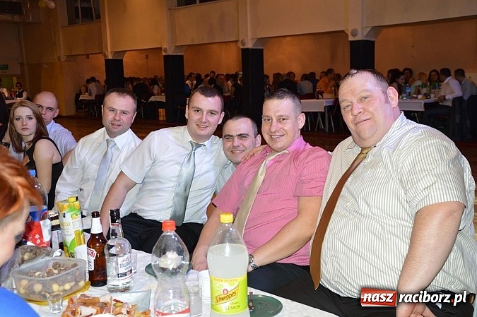 Zdjęcie w galerii na portalu naszraciborz.pl: Huczna strażacka zabawa OSP Pietraszyn wiadomości z regionu