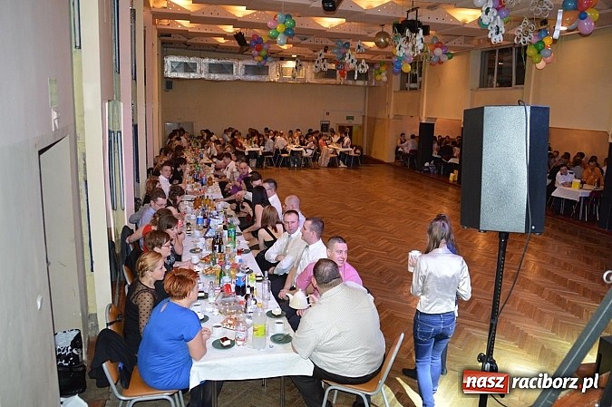 Zdjęcie w galerii na portalu naszraciborz.pl: Huczna strażacka zabawa OSP Pietraszyn wiadomości z regionu