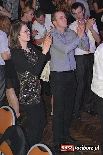 Zdjęcie w galerii na portalu naszraciborz.pl: Huczna strażacka zabawa OSP Pietraszyn wiadomości z regionu