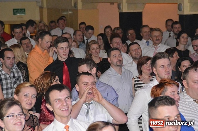 Zdjęcie w galerii na portalu naszraciborz.pl: Huczna strażacka zabawa OSP Pietraszyn wiadomości z regionu