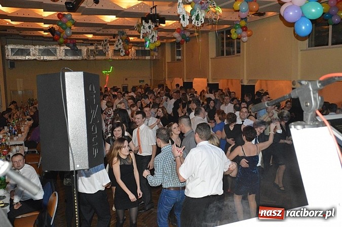 Zdjęcie w galerii na portalu naszraciborz.pl: Huczna strażacka zabawa OSP Pietraszyn wiadomości z regionu