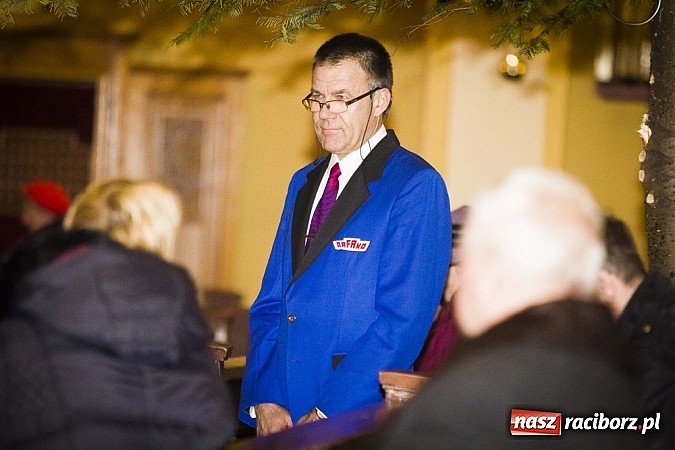 Zdjęcie w galerii na portalu naszraciborz.pl: Wspólne kolędowanie z orkiestrą Rafako wiadomości z regionu