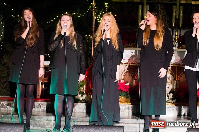 Zdjęcie w galerii na portalu naszraciborz.pl: Koncert kolęd i pastorałek w Mikołaju wiadomości z regionu