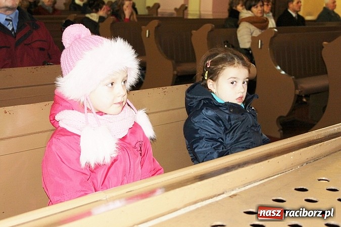 Zdjęcie w galerii na portalu naszraciborz.pl: Wojnowickie kolędowanie z Uśmiechem wiadomości z regionu