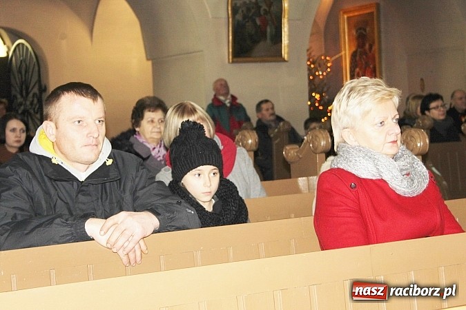 Zdjęcie w galerii na portalu naszraciborz.pl: Wojnowickie kolędowanie z Uśmiechem wiadomości z regionu