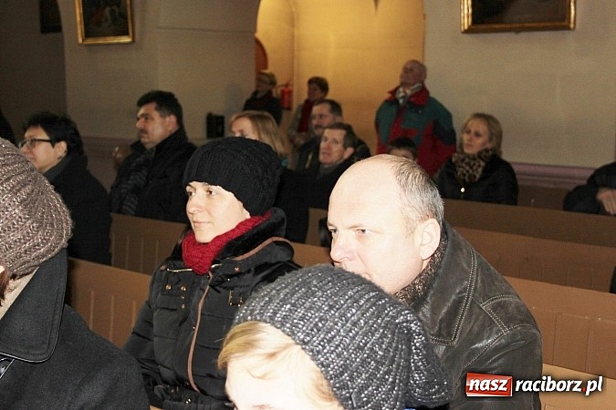 Zdjęcie w galerii na portalu naszraciborz.pl: Wojnowickie kolędowanie z Uśmiechem wiadomości z regionu