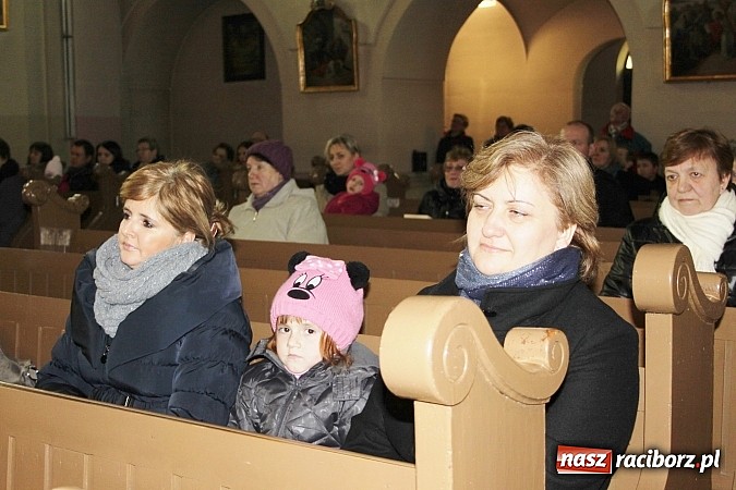 Zdjęcie w galerii na portalu naszraciborz.pl: Wojnowickie kolędowanie z Uśmiechem wiadomości z regionu