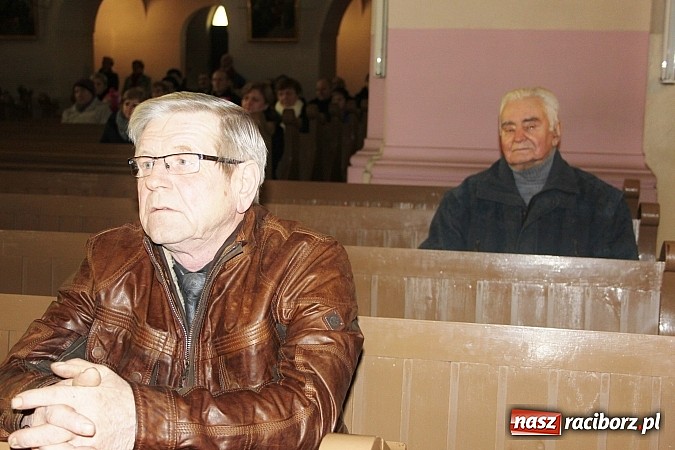 Zdjęcie w galerii na portalu naszraciborz.pl: Wojnowickie kolędowanie z Uśmiechem wiadomości z regionu