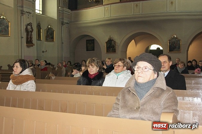 Zdjęcie w galerii na portalu naszraciborz.pl: Wojnowickie kolędowanie z Uśmiechem wiadomości z regionu