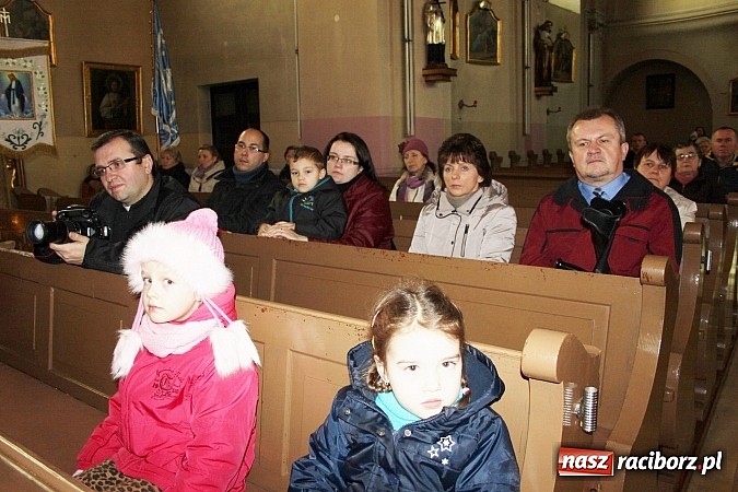 Zdjęcie w galerii na portalu naszraciborz.pl: Wojnowickie kolędowanie z Uśmiechem wiadomości z regionu