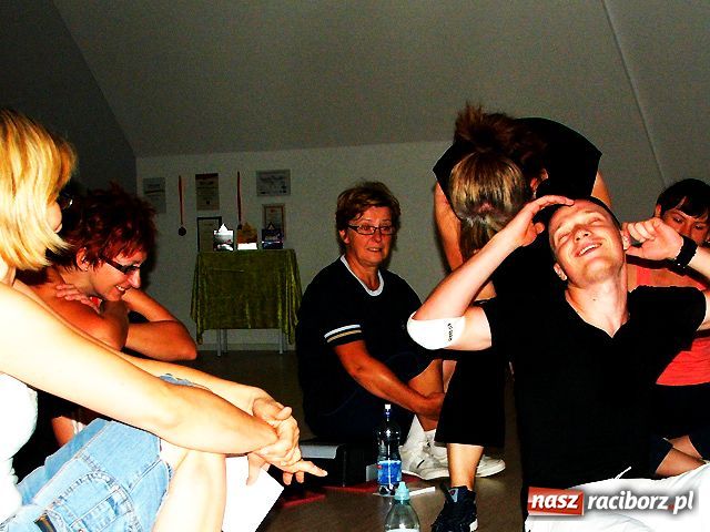 Zdjęcie w galerii na portalu naszraciborz.pl: Fitness nocą jest zabawny wiadomości z regionu