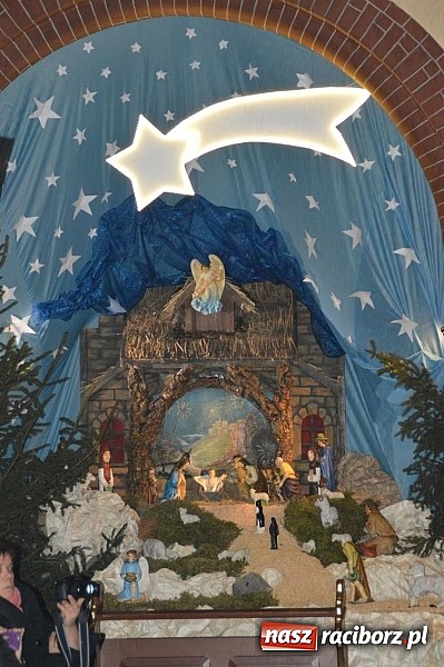 Zdjęcie w galerii na portalu naszraciborz.pl: Kolędowanie z Jackiem Silskim w Kuźni Raciborskiej wiadomości z regionu