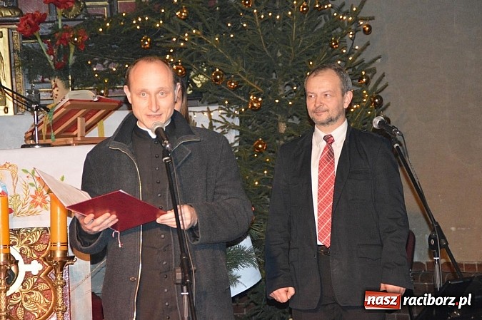 Zdjęcie w galerii na portalu naszraciborz.pl: Kolędowanie z Jackiem Silskim w Kuźni Raciborskiej wiadomości z regionu