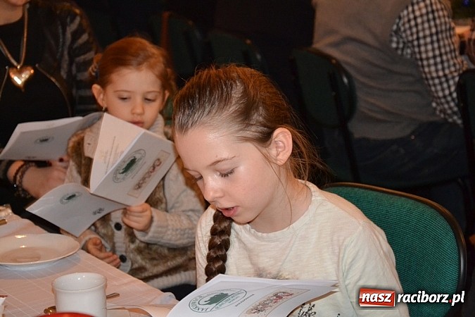 Zdjęcie w galerii na portalu naszraciborz.pl: Prowizorki bywają najtrwalsze – VIII Wieczór Kolęd przeszedł do historii! wiadomości z regionu