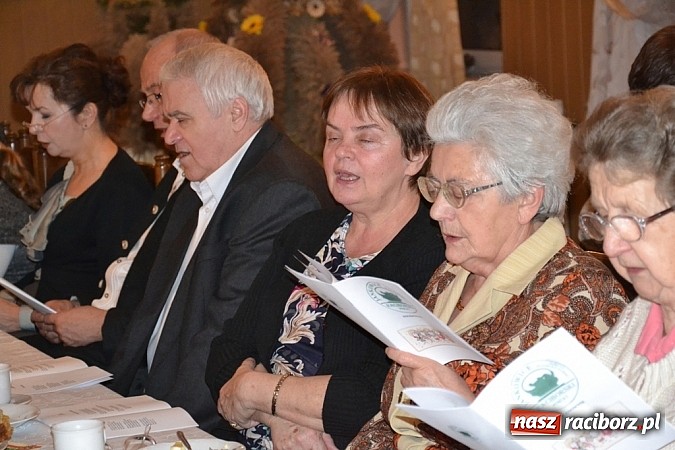 Zdjęcie w galerii na portalu naszraciborz.pl: Prowizorki bywają najtrwalsze – VIII Wieczór Kolęd przeszedł do historii! wiadomości z regionu