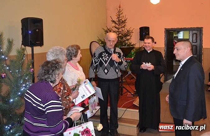 Zdjęcie w galerii na portalu naszraciborz.pl: Prowizorki bywają najtrwalsze – VIII Wieczór Kolęd przeszedł do historii! wiadomości z regionu