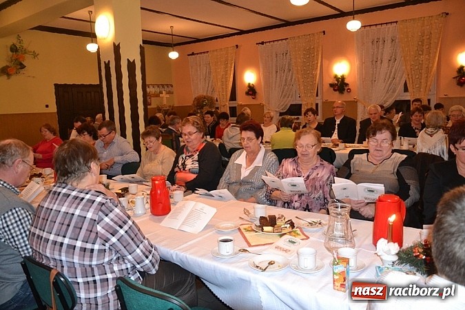 Zdjęcie w galerii na portalu naszraciborz.pl: Prowizorki bywają najtrwalsze – VIII Wieczór Kolęd przeszedł do historii! wiadomości z regionu