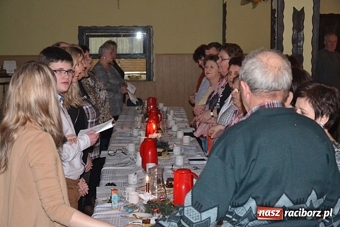 Zdjęcie w galerii na portalu naszraciborz.pl: Prowizorki bywają najtrwalsze – VIII Wieczór Kolęd przeszedł do historii! wiadomości z regionu