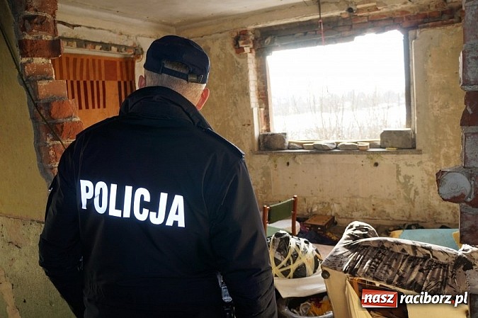 Zdjęcie w galerii na portalu naszraciborz.pl: Raciborscy policjanci skontrolowali pustostany wiadomości z regionu