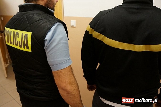 Zdjęcie w galerii na portalu naszraciborz.pl: Dozór policyjny dla dwóch włamywaczy! wiadomości z regionu