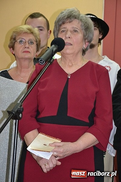 Zdjęcie w galerii na portalu naszraciborz.pl: Artyści zamkowego teatru wystąpili w Bibliotece  wiadomości z regionu