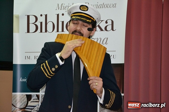 Zdjęcie w galerii na portalu naszraciborz.pl: Artyści zamkowego teatru wystąpili w Bibliotece  wiadomości z regionu