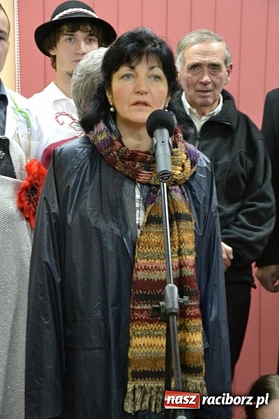 Zdjęcie w galerii na portalu naszraciborz.pl: Artyści zamkowego teatru wystąpili w Bibliotece  wiadomości z regionu