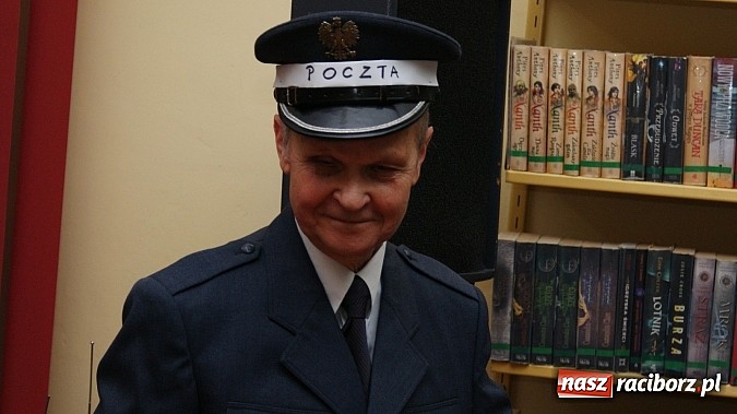 Zdjęcie w galerii na portalu naszraciborz.pl: Artyści zamkowego teatru wystąpili w Bibliotece  wiadomości z regionu