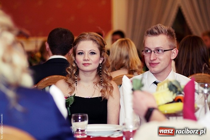 Zdjęcie w galerii na portalu naszraciborz.pl: Sportowcy z raciborskiego ZSOMS rozpoczęli tegoroczny sezon studniówek wiadomości z regionu