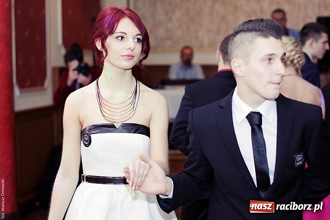 Zdjęcie w galerii na portalu naszraciborz.pl: Sportowcy z raciborskiego ZSOMS rozpoczęli tegoroczny sezon studniówek wiadomości z regionu