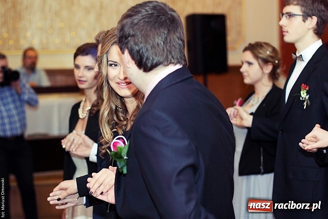 Zdjęcie w galerii na portalu naszraciborz.pl: Sportowcy z raciborskiego ZSOMS rozpoczęli tegoroczny sezon studniówek wiadomości z regionu