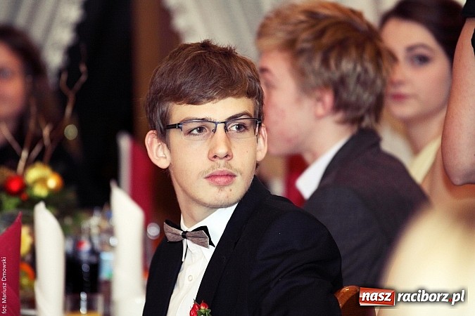 Zdjęcie w galerii na portalu naszraciborz.pl: Sportowcy z raciborskiego ZSOMS rozpoczęli tegoroczny sezon studniówek wiadomości z regionu